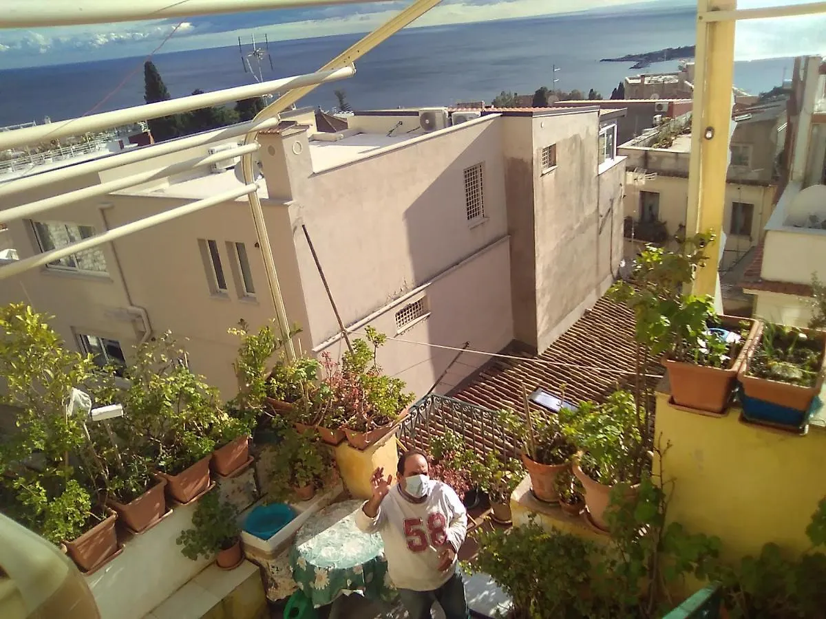 Room In Guest Room - Cozy Large Room For Five People Taormina Gasthuis
